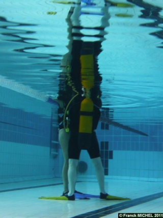  Clases de buceo en París.JPG 
